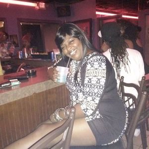 Meet your Posher, Sharmane